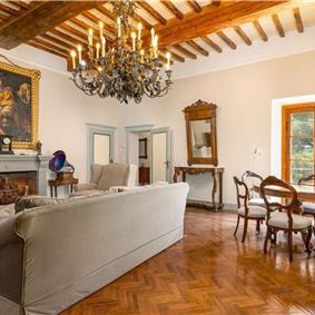 8 Bedroom Villa with Pool near Certaldo, Tuscany, Sleeps 14 - 15